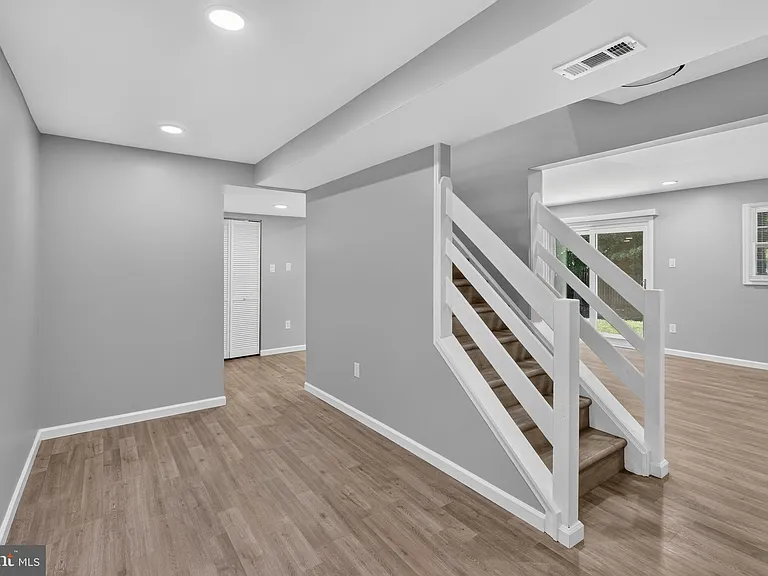 4752 Carterwood Dr — Photo 31