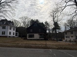 89 Church St, Ware, MA 01082