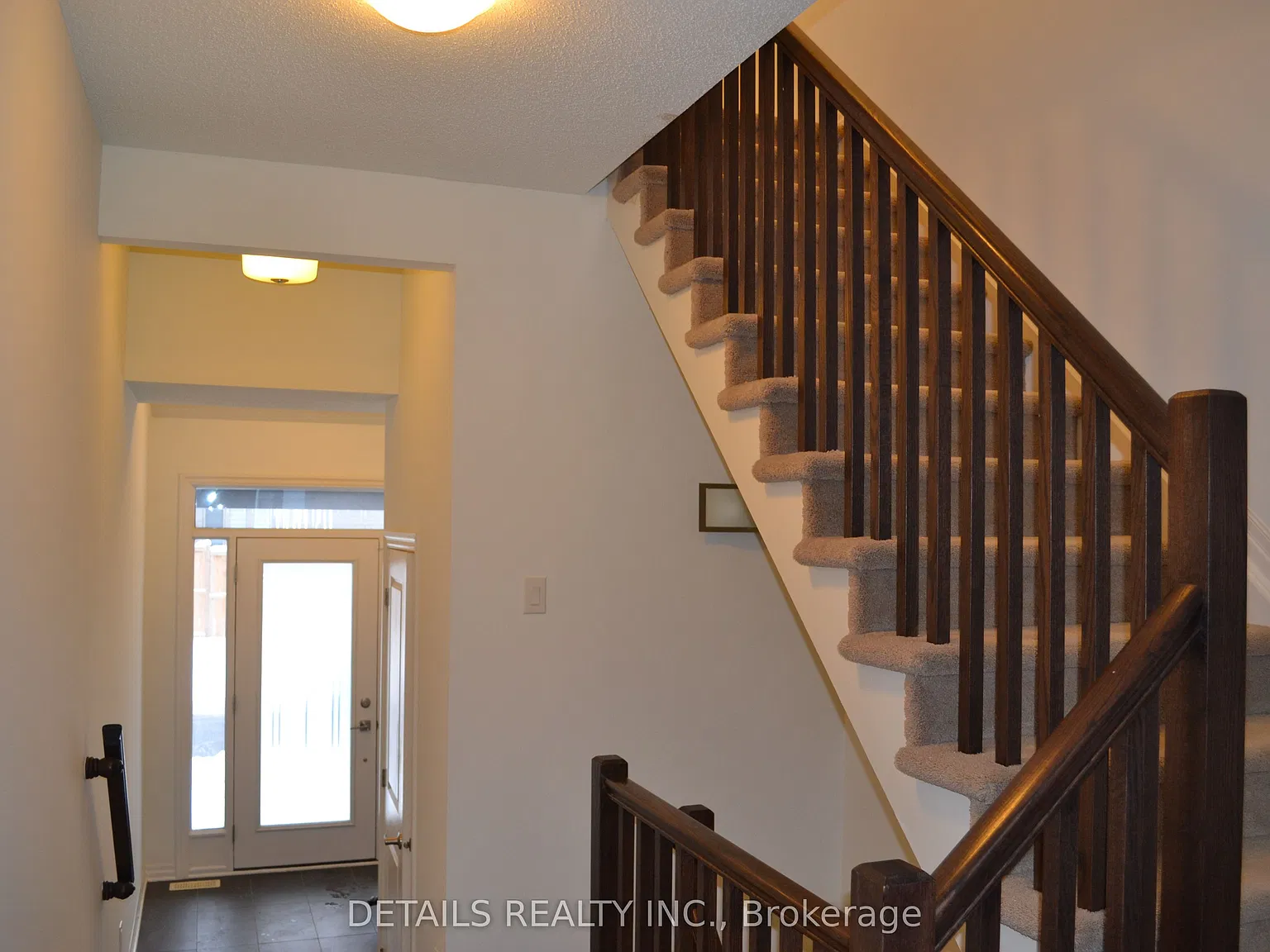 3 bed, $2,700 — Photo 2