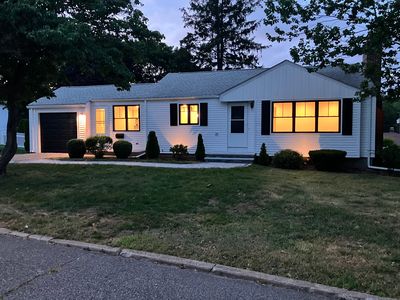 28 Redwood Dr, Cranston, RI, 02920