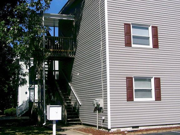 2nd image of 262 Portview Ave APT A