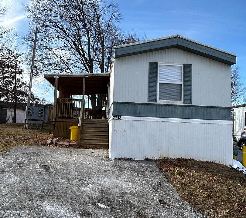 1st image of 2718 Crestview Dr