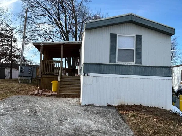 2718 Crestview Dr, York, PA 17402