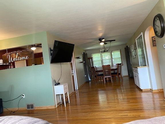 4th image of 2318 Peninsula Dr