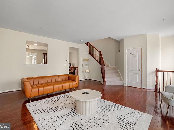 4th image of 9623 Westerdale Dr