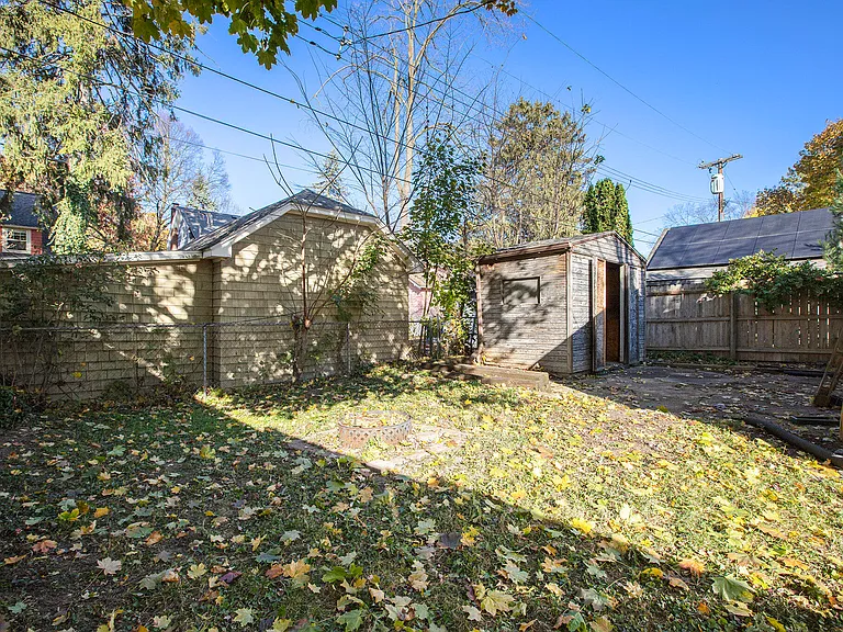 1408 W Washington St — Photo 26
