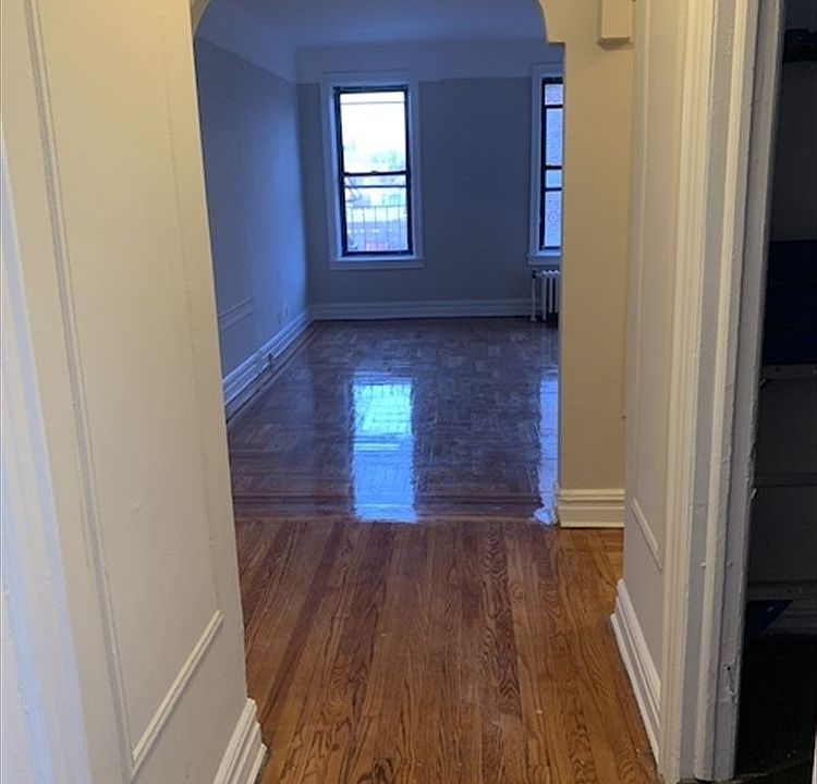 1st image of 4535 44th St APT 5B