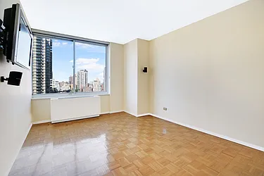 Rented by Level Group