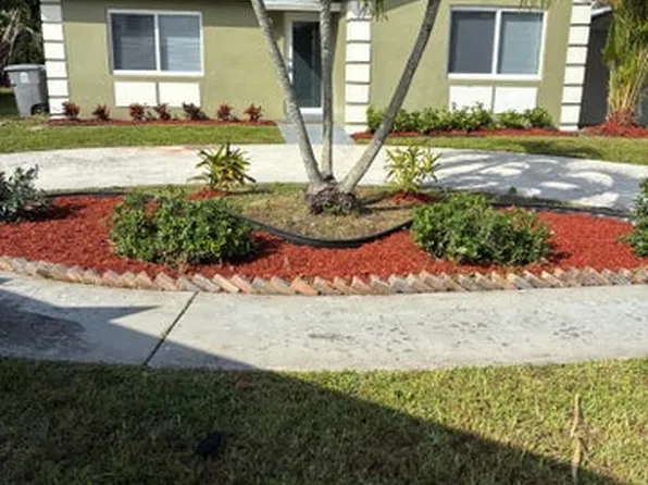 9907 Liberty Ct, Boca Raton, FL 33434