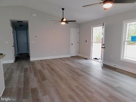 2nd image of 11190 Round Hill Estate Dr