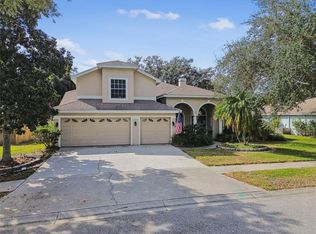 928 Oakview Rd, Tarpon Springs, FL 34689