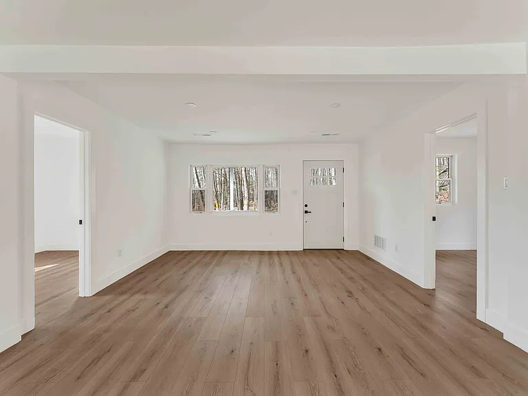 107 Juniper Dr — Photo 6