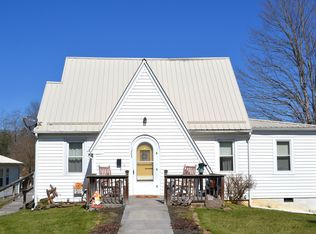 203 Brownstown Rd, Renick, WV 24966