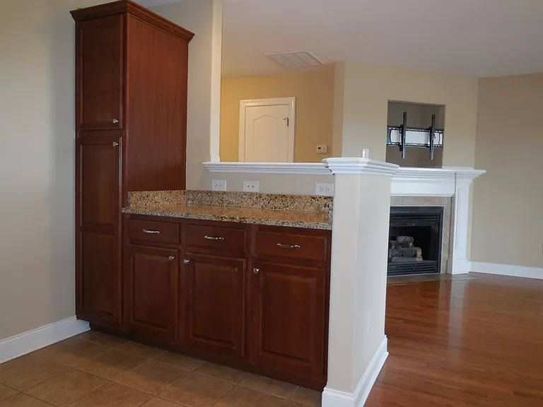 341 Coldwater Dr — Photo 6