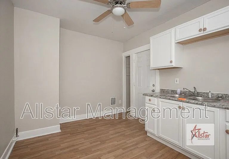 11602 Tuscora Ave #UP — Photo 26
