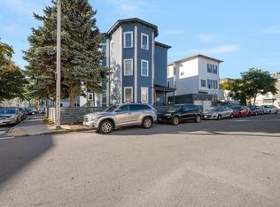 25 Jaques Ave, Worcester, MA 01610