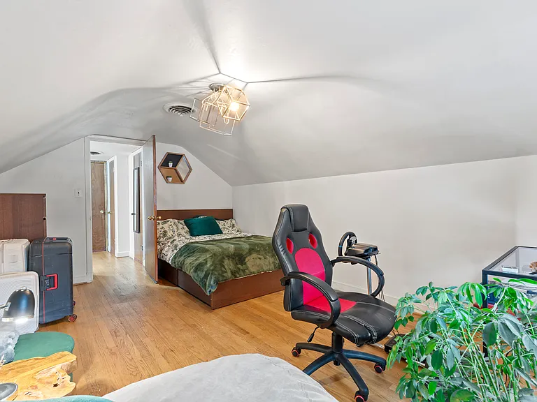 6804 Calverton Dr — Photo 17