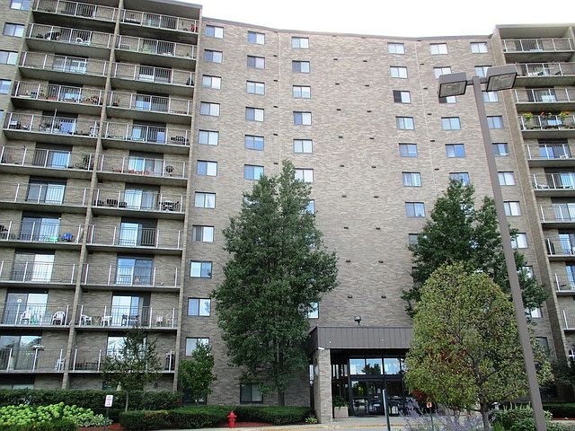 1st image of 6340 Americana Dr APT 413