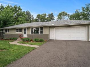 179 County Road F W, Shoreview, MN 55126