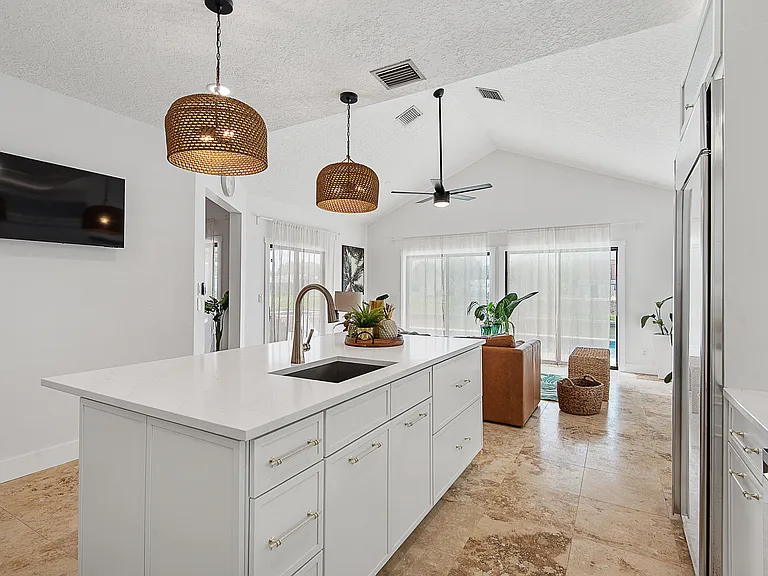 10 Castle Ct — Photo 35