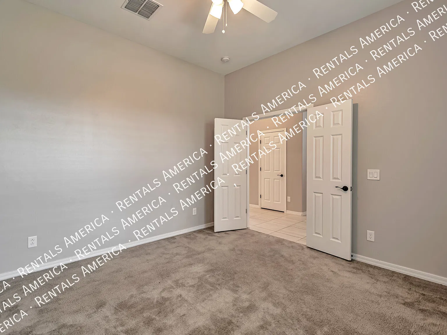 Great location! — Photo 4
