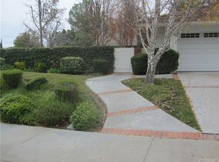 25934 Versailles Ave, Santa Clarita, CA 91355