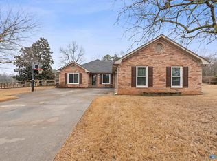 113 Crown Oak Ln NW, Huntsville, AL 35806