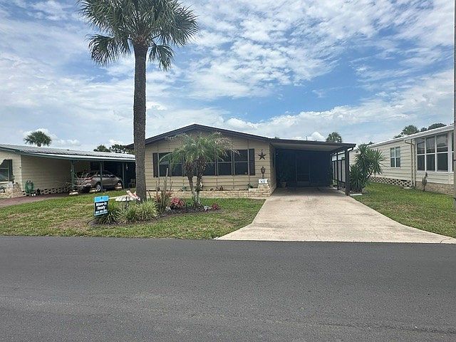1st image of 822 Village Drive
