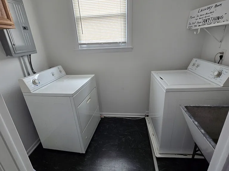 1819 Beyer Ave #B — Photo 25