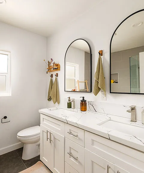 4540 Catalpa St — Photo 17