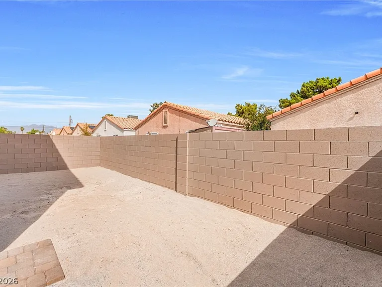 2204 Abraham Ave — Photo 30