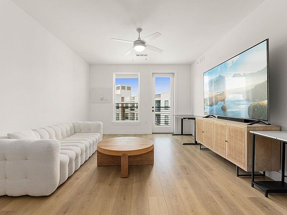 4th image of 1701 Simond Ave Unit 612