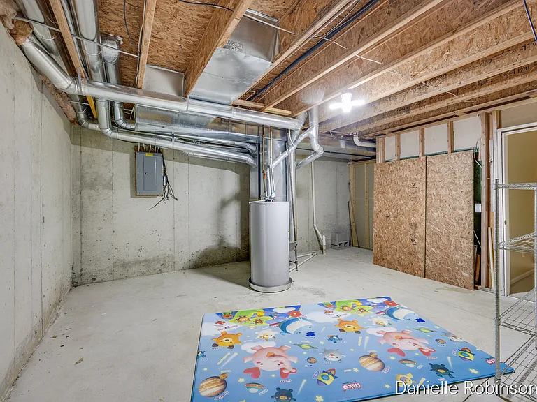 1796 Grand Ridge Ct NE — Photo 18