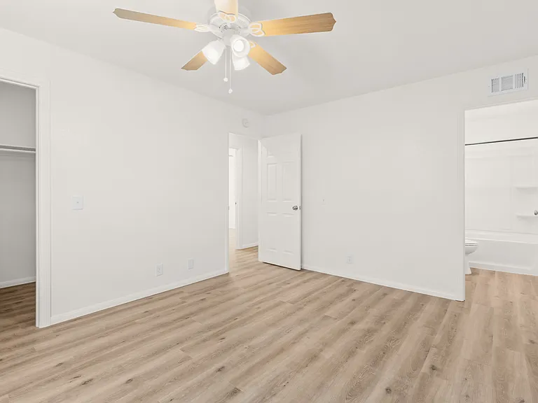 7413 Gayneswood Way — Photo 4