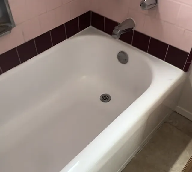 2205 Lawrence Ave — Photo 14