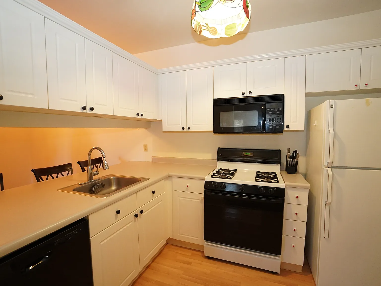2445 Old Greentree Road - 1 — Photo 3