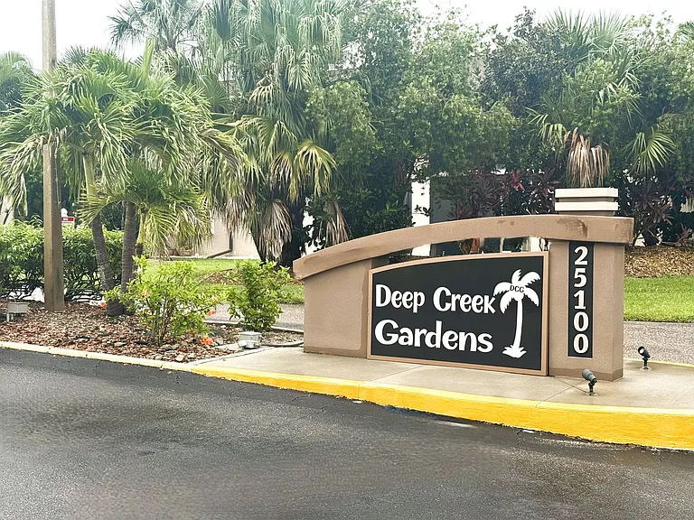 25100 Sandhill Blvd #M — Photo 26