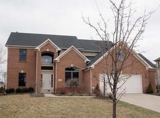 6746 Meadow Glen Dr, Westerville, OH