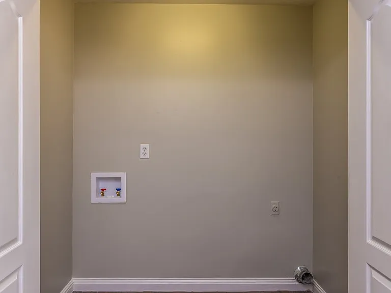 208 Ben Alex Ct — Photo 12
