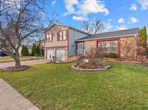 18 Hesterman Dr, Glendale Hts, IL 60139