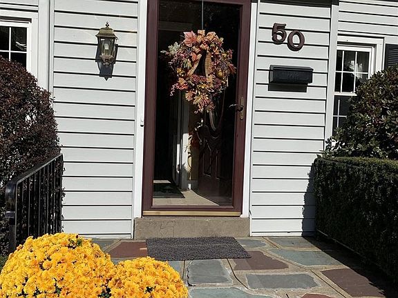 2nd image of 50 Valleyview Ave