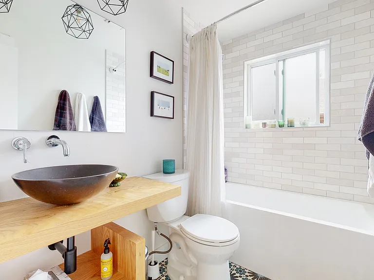 635 S Devinney Way — Photo 12