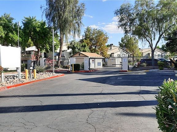 2nd image of 3182 Tarpon Dr Unit 203