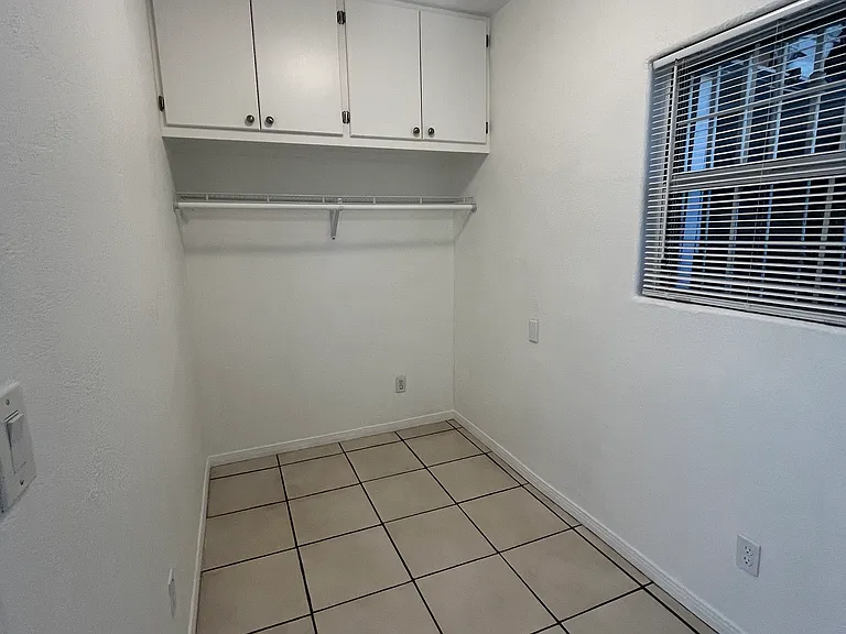 129 W 61st St #1/2 — Photo 11