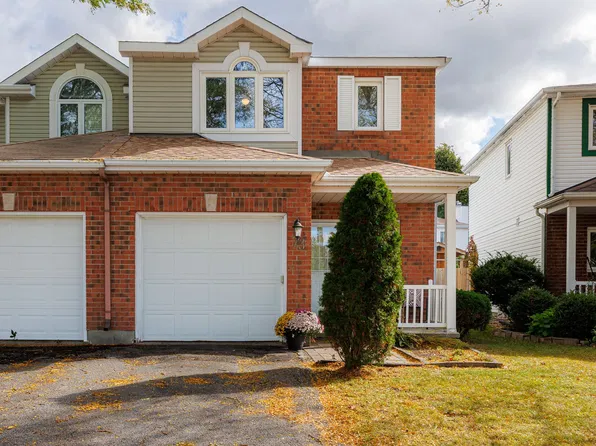 73 Mountshannon Dr, Ottawa, ON K2J 4C2