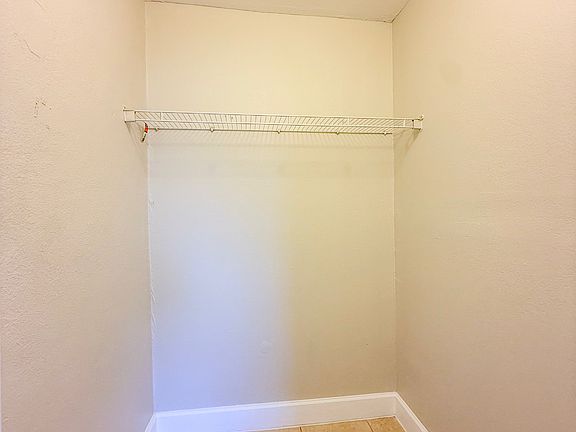 4th image of 1010 9th St #6