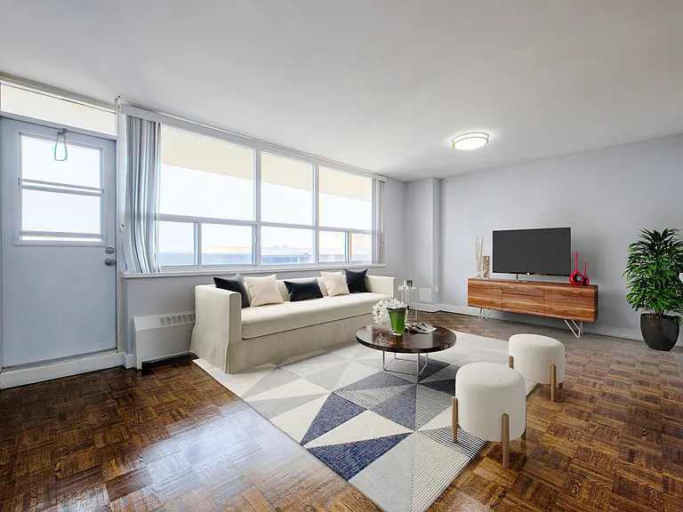 40 High Park Ave — Photo 9