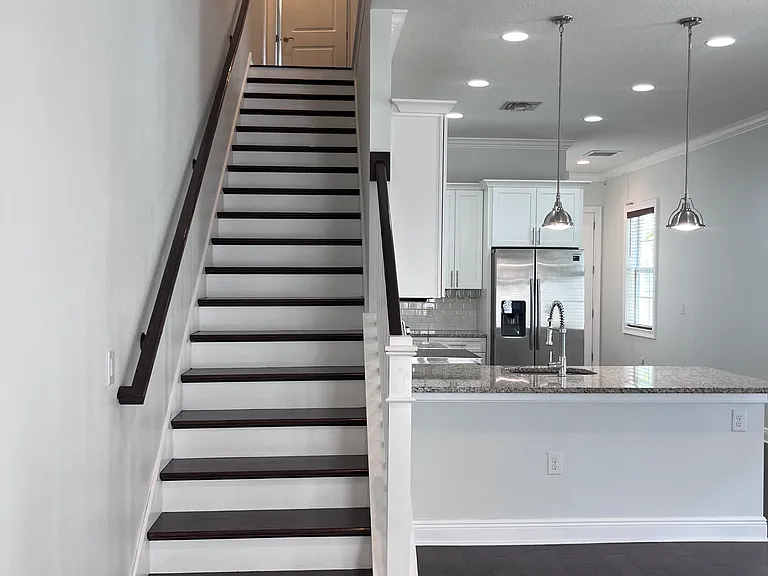 4250 W Carmen St — Photo 6