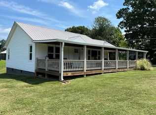 1735 Jones Chapel Rd, Byrdstown, TN 38549