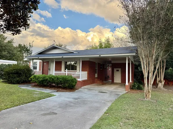 411 S Robinson St, Lenox, GA 31637